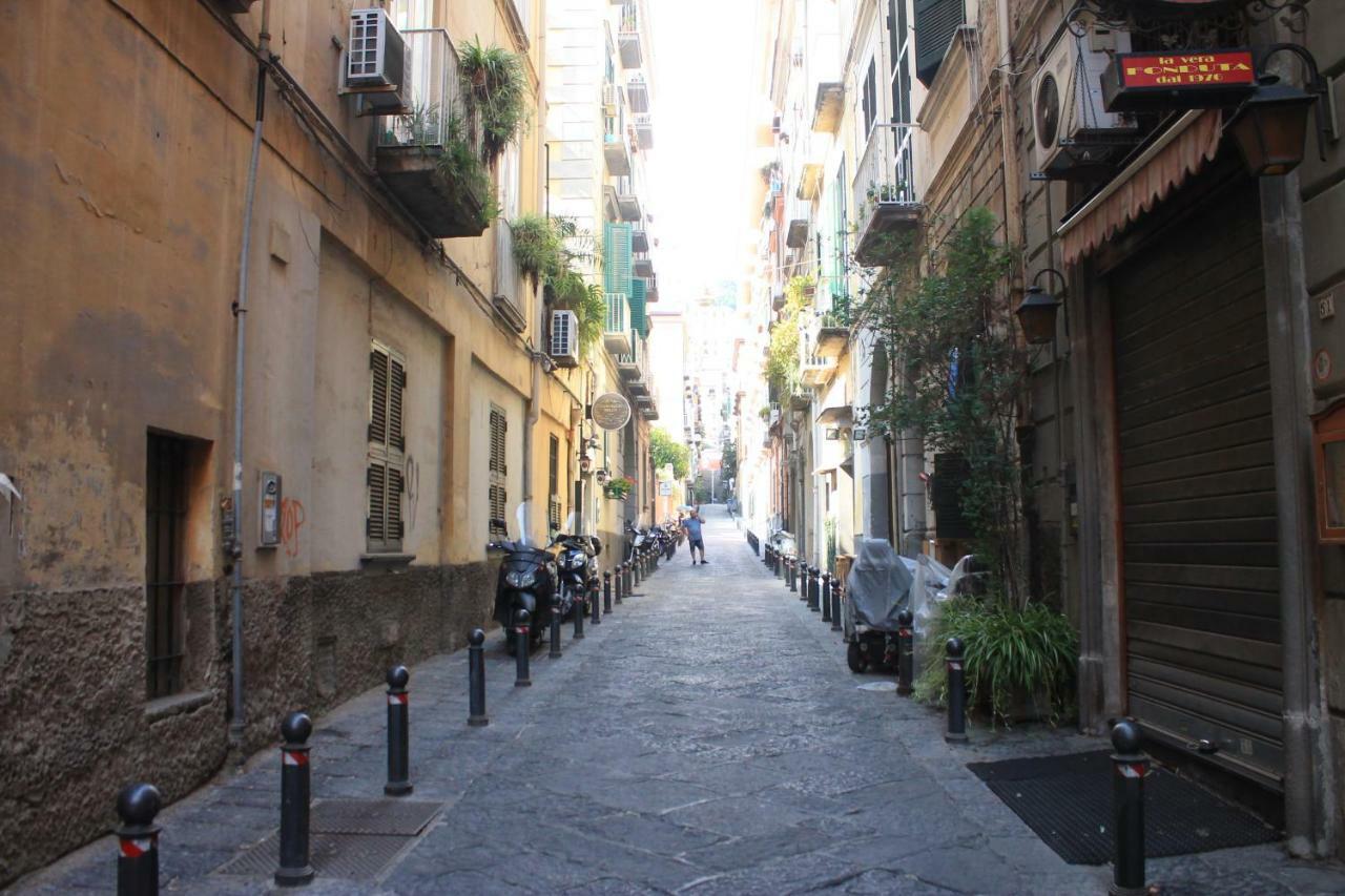 Holiday Houses Napoli Неаполь Екстер'єр фото